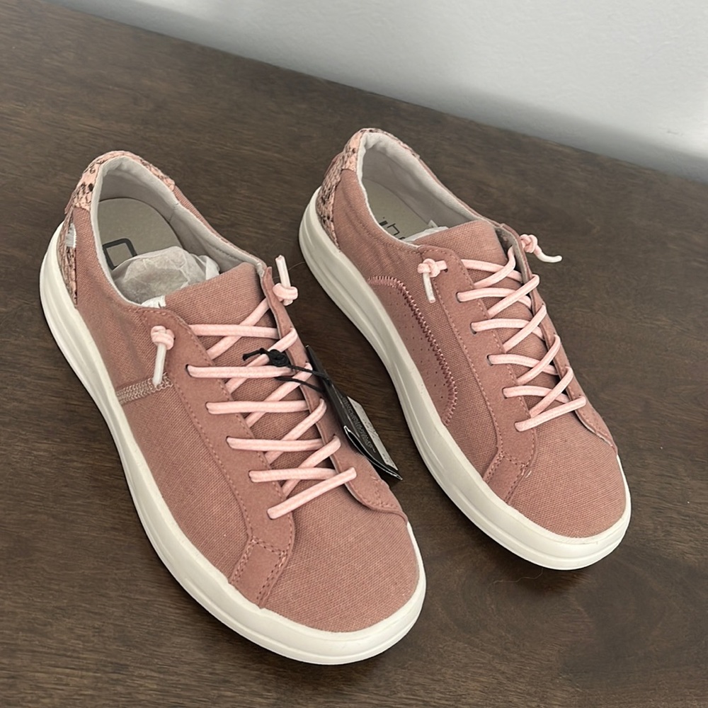 Hey Dude womens shoes